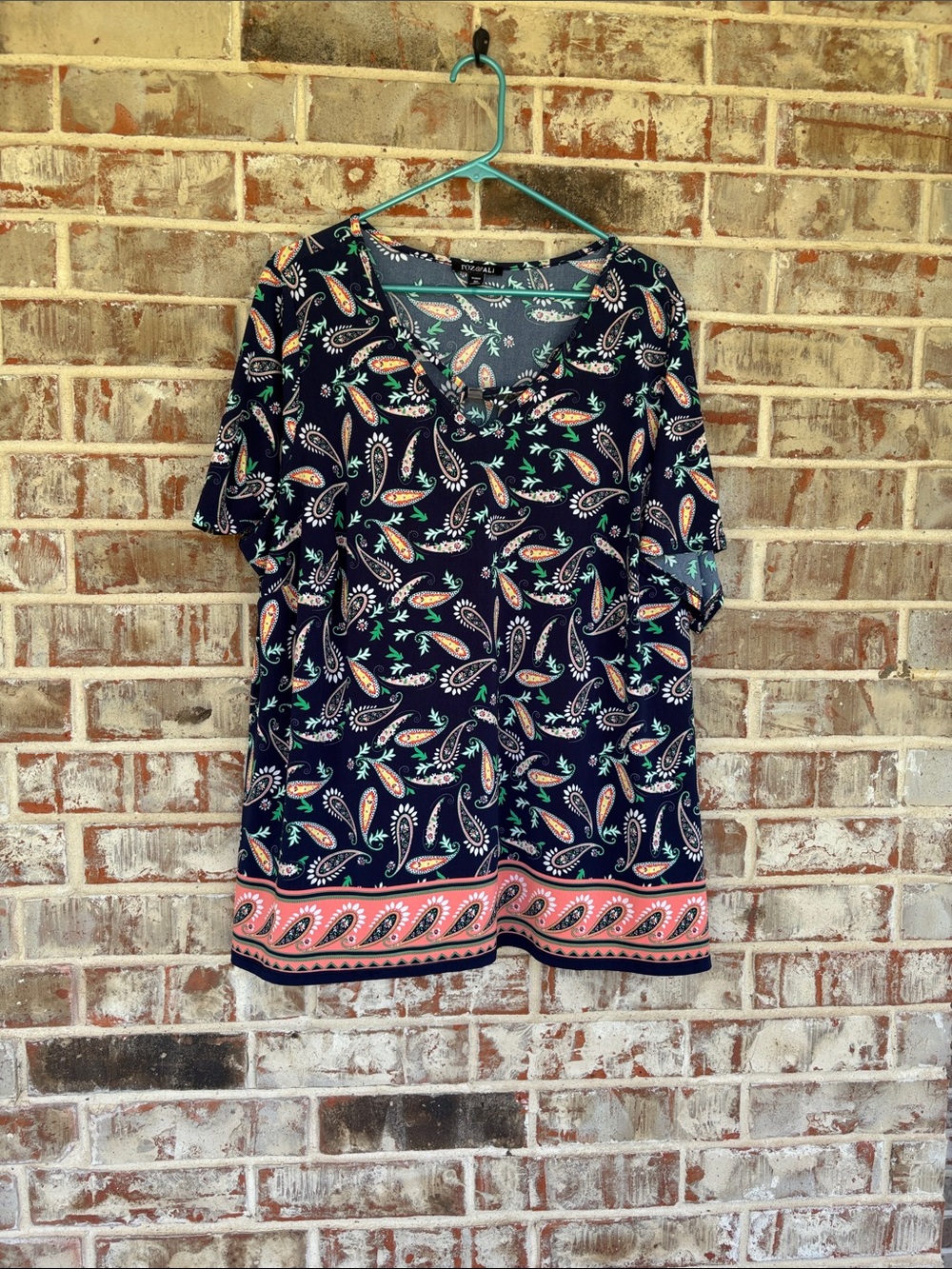 Roz & Ali Navy Paisley V-Neck Top with Coral Border